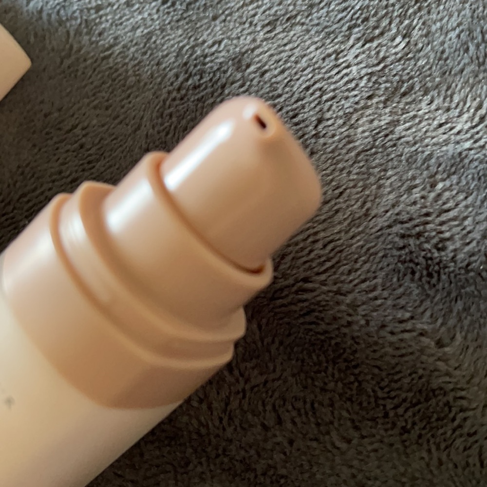 Fenty Pro Filt’r Mini Instant Retouch Primer - Picture 4 of 5
